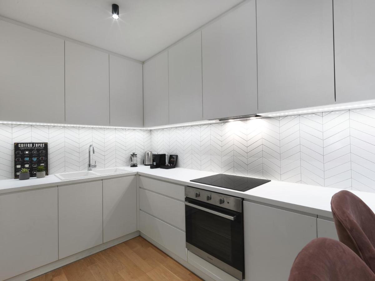 Fresh, New & Ready For You! Rnvtd Apt In Koukaki! Atena Exterior foto