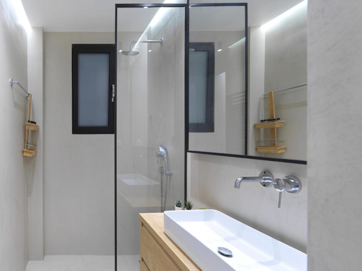 Fresh, New & Ready For You! Rnvtd Apt In Koukaki! Atena Exterior foto